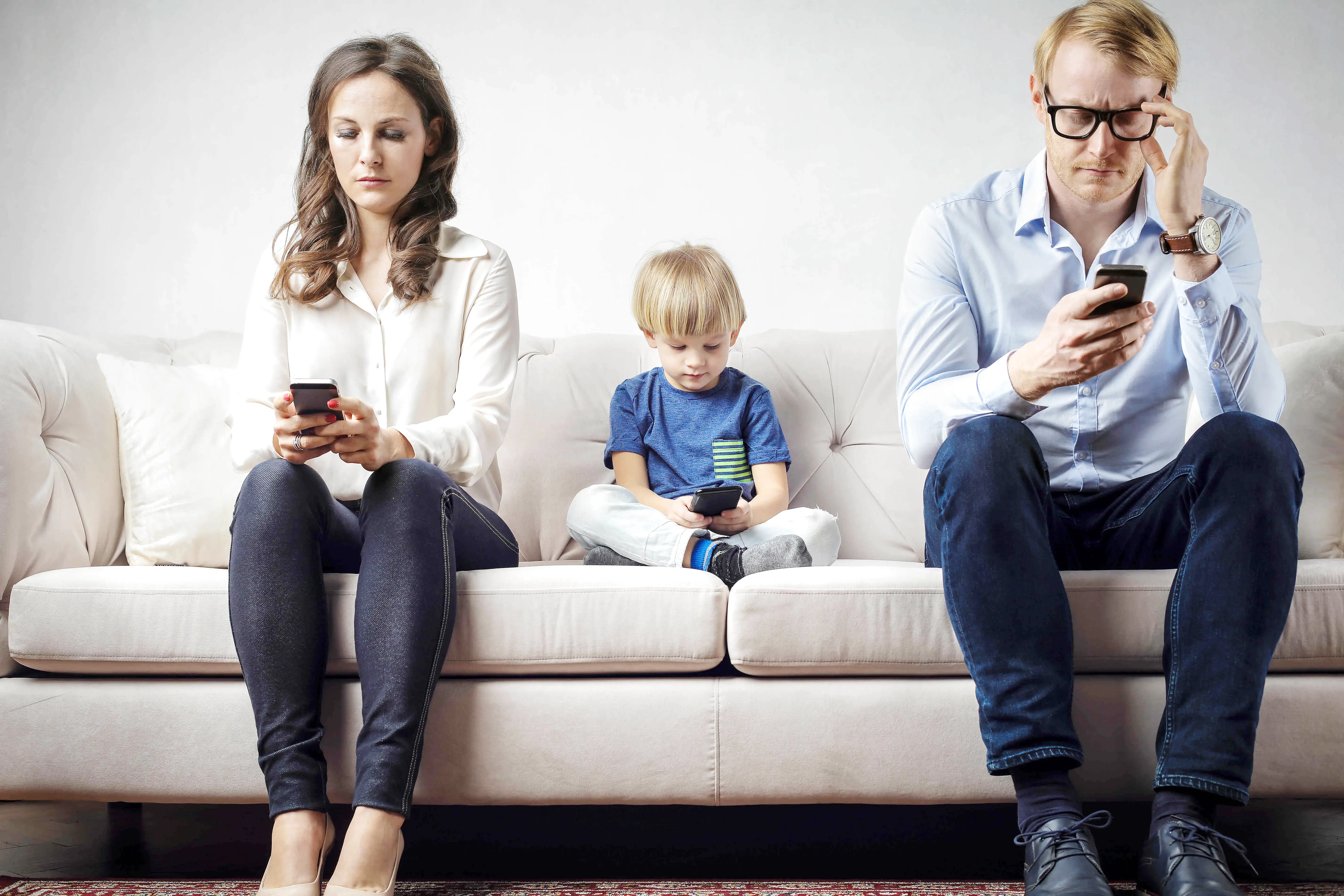 Working parent notified about employer-backed backup childcare option on smartphone