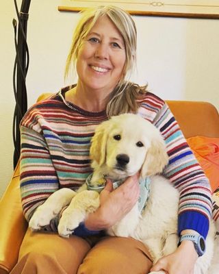 Laura D Ferguson