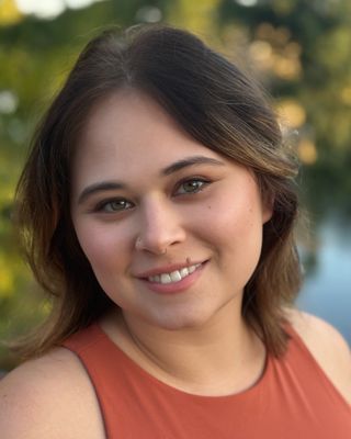 Nina Pascual
