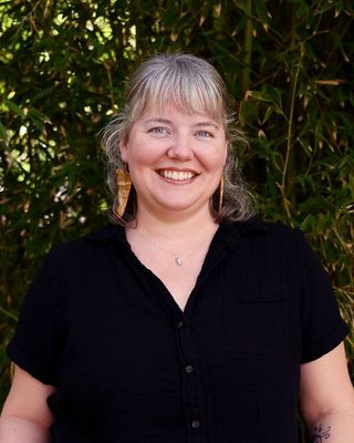 Christy R Chadwick