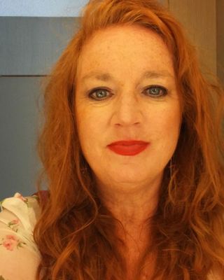 Ellen C Perlwitz