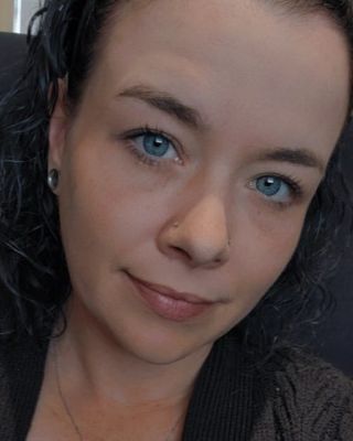 Tiffany Hollis