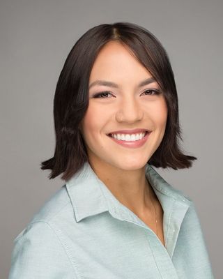 Elora Duong