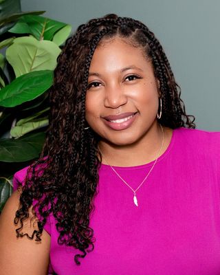Lasha D Perine