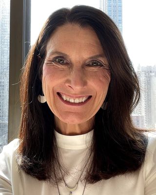 Lori L Soli