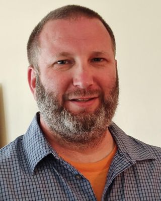 Rob J Petsche