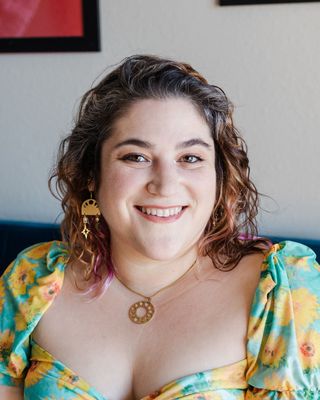 Juliana Glaser