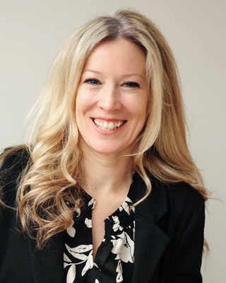 Erin K Leonard