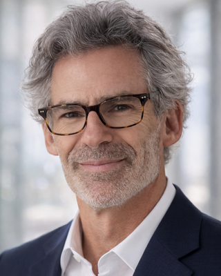 Wayne G Siegel