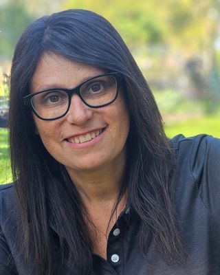 Lisa M Munoz