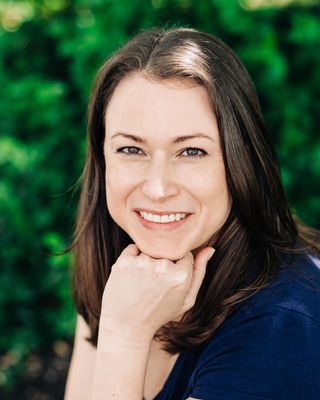 Emily R Humphreys