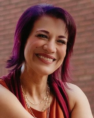 Elena Estanol