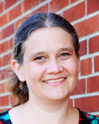 Kristin J Jackson