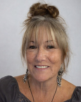 Erin G Arthur