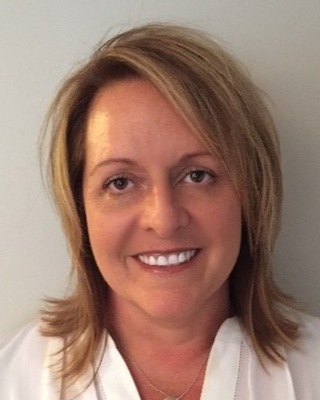 Rhonda L Bethmann