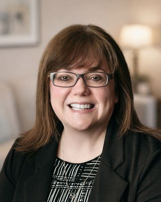 Amanda R DeVries