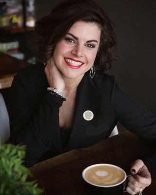 Leah S Rundle