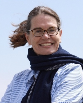 Nancy W Smith