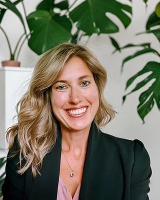 Carly Bischoff Mayer